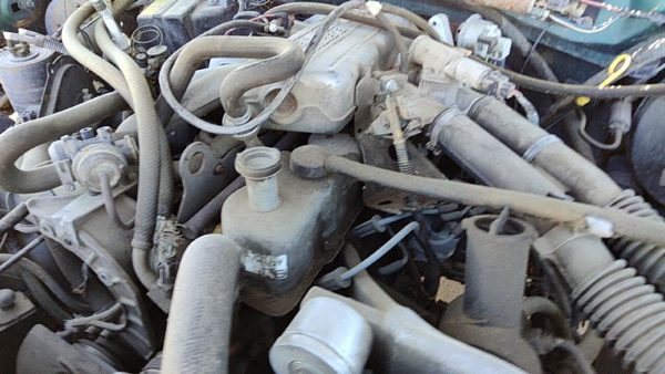 1988 Ford F150 Valve Cover OEM 4.9L — photo 3
