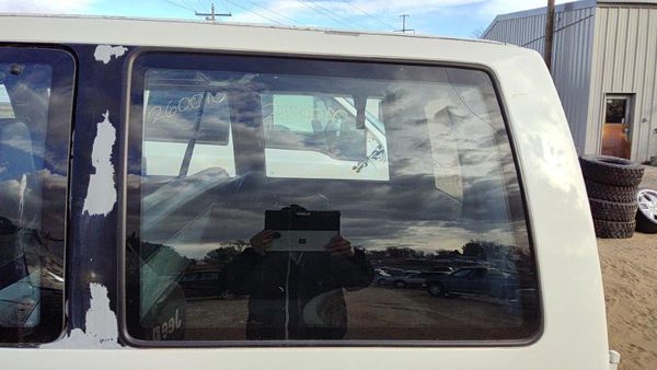 1985-1994 Gmc Safari Driver Left Rear Quarter Glass Back Side Window Oem — photo 2