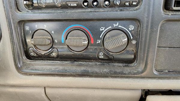 99-02 Silverado 1500 Temperature Control Module In Dash Heater Ac Head Unit Oem — photo 3
