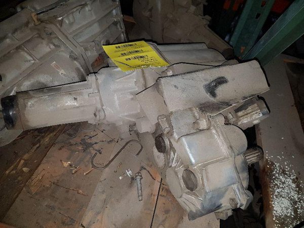 1996 Blazer S10/jimmy S15 Transfer Case Free Shipping — photo 2