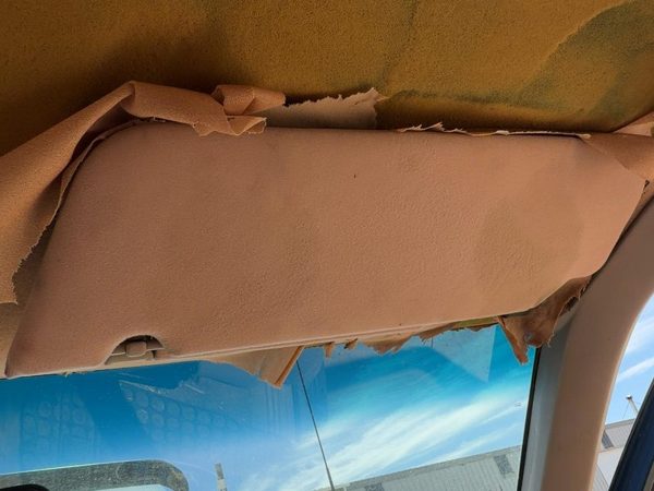 91-94 Ford Explorer 2 Dr Passenger Right Sun Visor OEM Tan with Mirror — photo 1