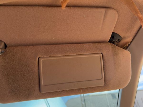 91-94 Ford Explorer 2 Dr Passenger Right Sun Visor OEM Tan with Mirror — photo 7