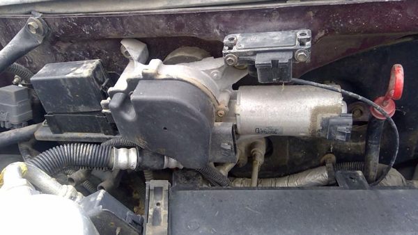 1993 Cadillac Fleetwood Wiper Motor Front — photo 7