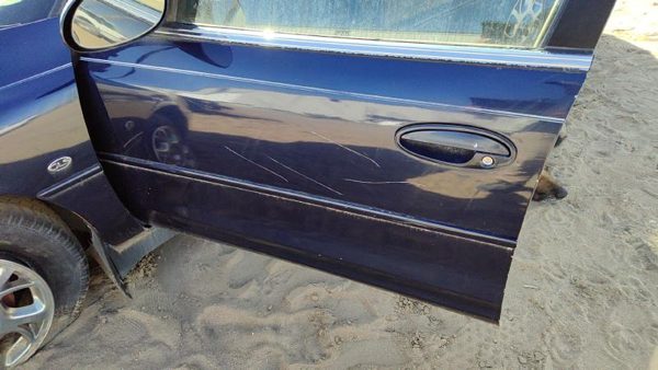 2000 Oldsmobile Intrigue Front Door LH Blue 28U — photo 4