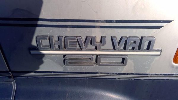 1983-1991 Chevy G20 Van Passenger Right Emblem Badge From Fender Oem — photo 3