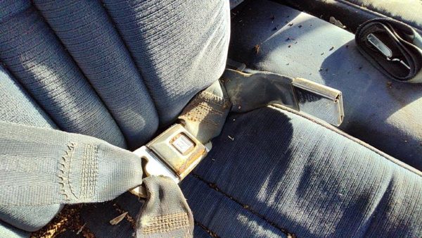 1984 Deville Sedan Passenger Right Front Seat Belt Buckle Receiver Oem Blue — photo 3