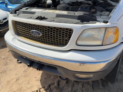 1999-2004 Ford F150 Front Grille Assembly Oem White Yz 3L3Z8200Ba