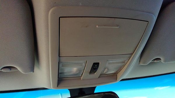 2005-2007 Chrysler 300 Center Overhead Console Dome Light Map Lamp Cubby Gray D1 — photo 1