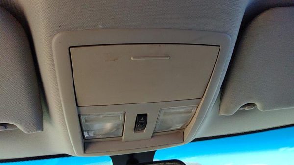 2005-2007 Chrysler 300 Center Overhead Console Dome Light Map Lamp Cubby Gray D1 — photo 3