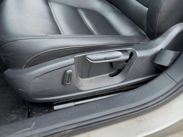 11-14 Vw Jetta Driver Left Side Power Seat Switch With Trim Panel Oem Black — photo 2