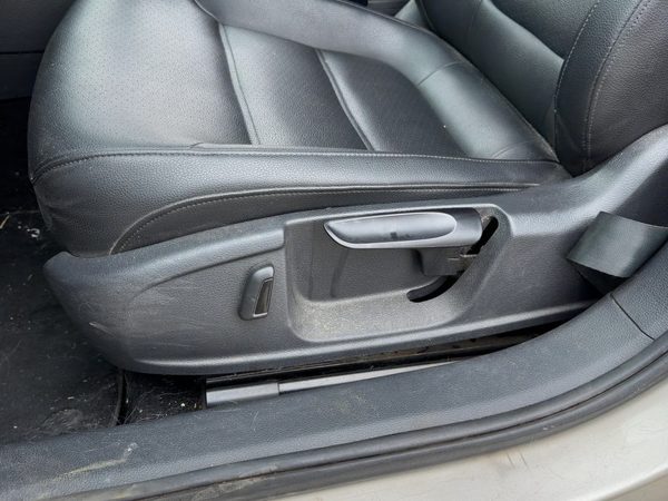11-14 Vw Jetta Driver Left Side Power Seat Switch With Trim Panel Oem Black — photo 3