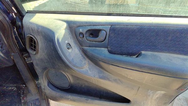 2001 Dodge Caravan Passenger Right Front Door Trim Panel With Switches Blue — photo 8
