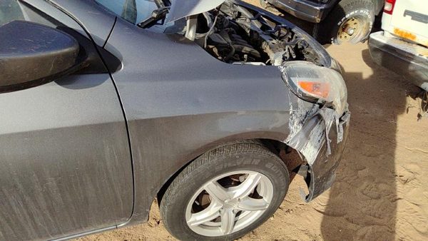 2012-2019 Nissan Versa Passenger Right Front Fender Oem Gray Kad Fca003bamc — photo 4
