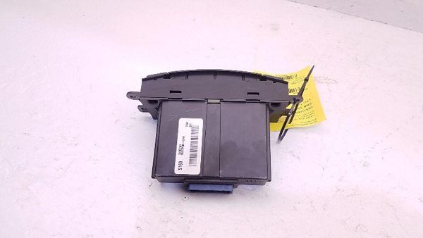 04 Cadillac Srx Dash Temperature Control Head Assembly Display With Heated Seats — photo 9