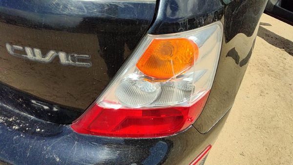 04-05 Civic Hatchback Si Passenger Right Tail Light Brake Lamp Rear Cracked — photo 5