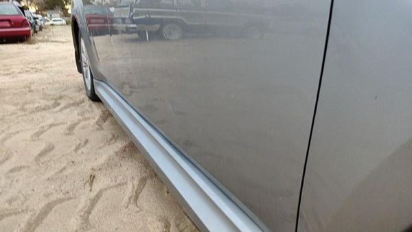 2011 Subaru Legacy Front Door RH Ssm Steel Silver — photo 5