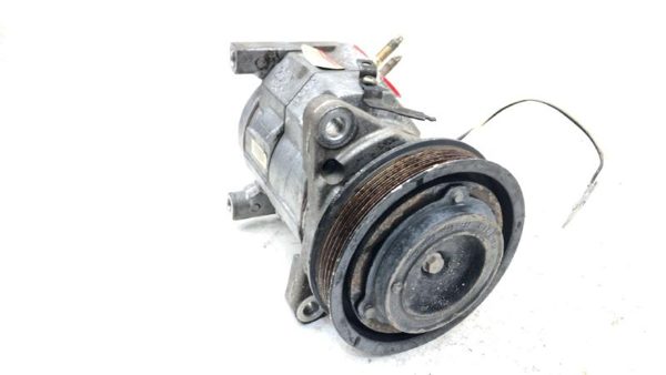 2003-2004 Dodge Caravan Ac Compressor Air Conditioner Pump Assembly Oem 3.3L — photo 8
