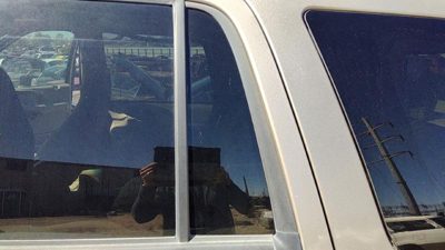 98-02 Expedition Driver Left Rear Vent Window Back Door Glass With Frame Oem