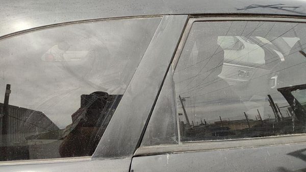 07-09 Grand Vitara Xl-7 Passenger Right Rear Moulding On Quarter Panel Oem Black — photo 1