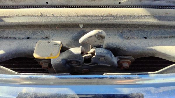 1999-2004 Jeep Grand Cherokee Hood Latch Assembly With Bracket Oem — photo 1