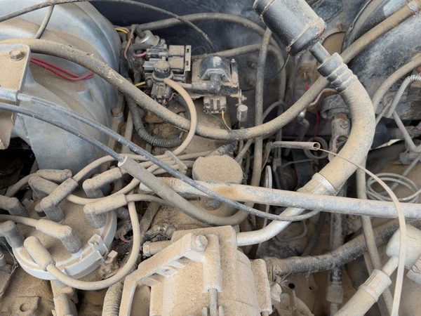 1987-1991 Ford F150 Driver Left Valve Cover Oem 5.0L — photo 1