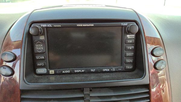 2004 Toyota Sienna Dash Display Screen Navigation Stereo Oem 8612008150 — photo 2