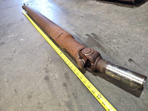 1992-1999 Chevy Suburban Rear Drive Shaft Oem Back Driveline 5.7L 4X4 26050306 — photo 6