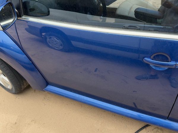 2007 Volkswagen Beetle Front Door LH Blue — photo 3