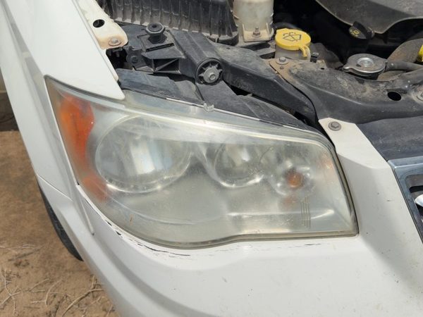 2008-2016 Chrysler Town & Country Passenger Right Head Light Oem Front Lamp — photo 2