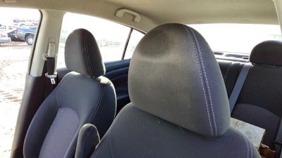 2014-2019 Nissan Versa Pair Of Front Headrests Oem Left Right Set Seat