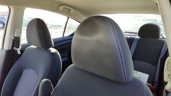 2014-2019 Nissan Versa Pair Of Front Headrests Oem Left Right Set Seat — photo 3