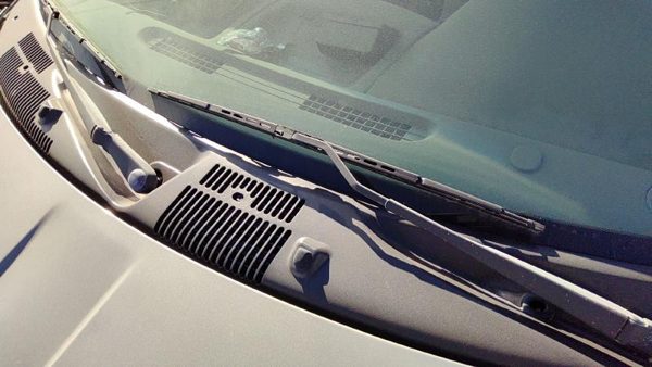 1999-2004 Jeep Grand Cherokee Windshield Wiper Cowl Vent Trim Panel Oem Cover — photo 7