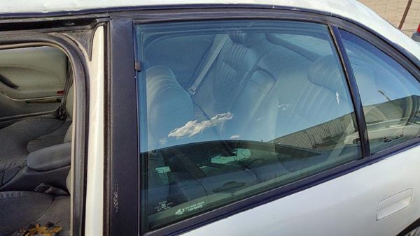 1992-1999 Pontiac Bonneville Driver Left Rear Side Window Door Glass Oem Back — photo 2