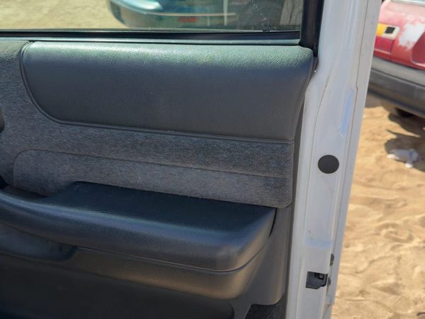 1995-2005 Chevy S10 Blazer Passenger Right Front Door Trim Panel Graphite 12H — photo 4