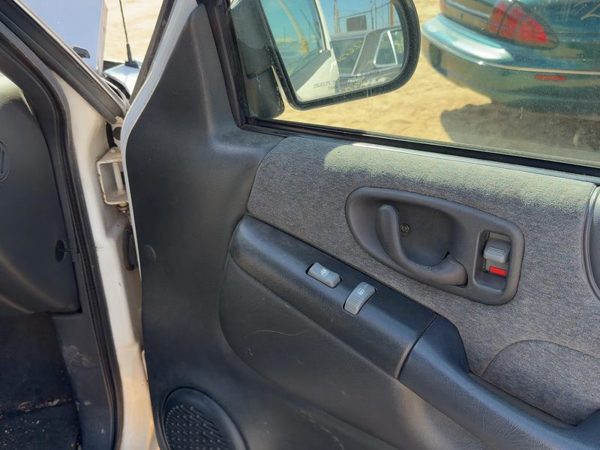 1995-2005 Chevy S10 Blazer Passenger Right Front Door Trim Panel Graphite 12H — photo 8
