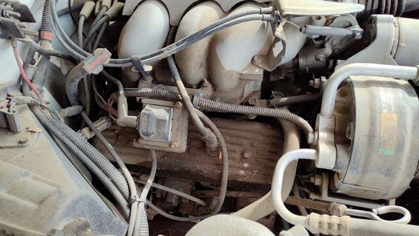 88-94 Chevy S10 Blazer Passenger Right Valve Cover Oem 4.3L — photo 3