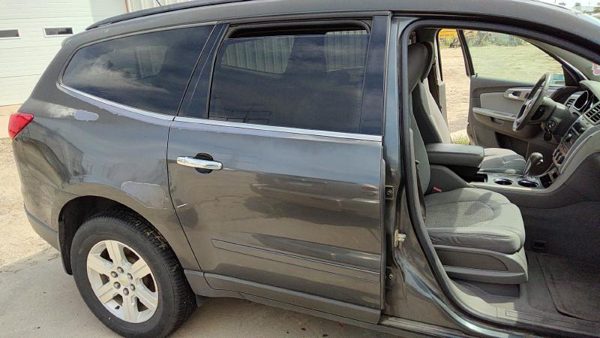 2010 Chevrolet Traverse Rear Door RH 57U 57U Cyber Gray — photo 1