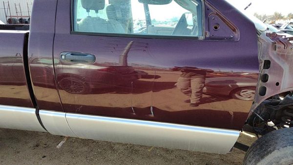 2005 Dodge Ram Front Door RH Red 6CF — photo 1