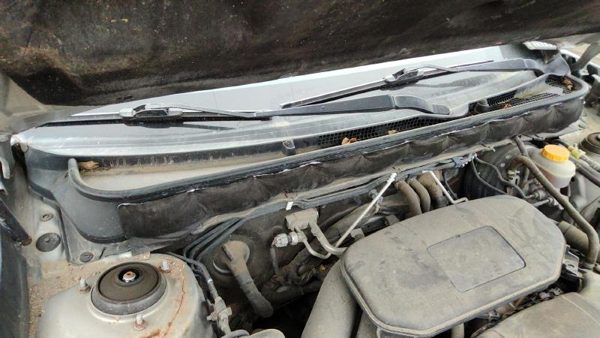 2011 Subaru Legacy Outback Windshield Wiper Cowl Vent Trim Panel Oem Cover — photo 1