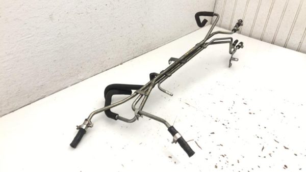 2000-2004 Subaru Legacy Fuel Supply Line Set Oem 2.5L Gas Pipes — photo 2