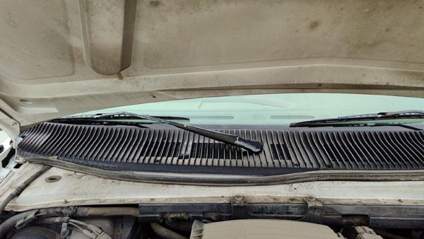 1996 Ford Van E250 Windshield Wiper Cowl Vent Trim Panel Oem Cover — photo 2