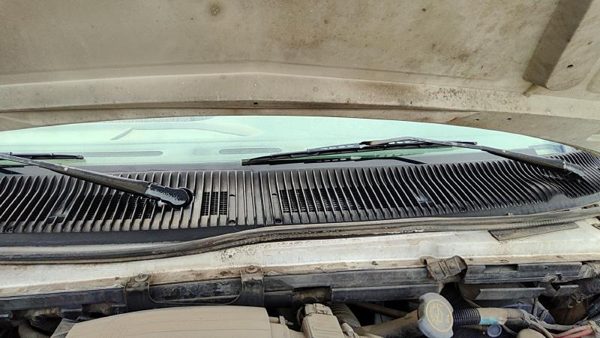 1996 Ford Van E250 Windshield Wiper Cowl Vent Trim Panel Oem Cover — photo 3