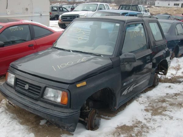 1994 Suzuki Sidekick — vehicle photo 1