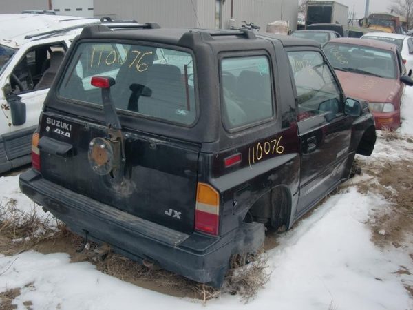 1994 Suzuki Sidekick — vehicle photo 2