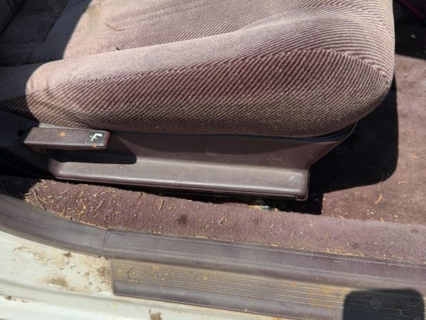 1986-1989 Honda Accord Lx Passenger Right Side Seat Trim Panel Oem Maroon — photo 3