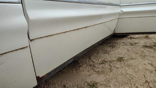 2000 Buick Park Avenue Front Door LH White 78U — photo 5