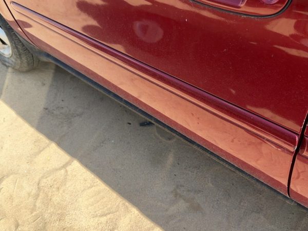 2000-2007 Ford Taurus Driver Left Front Moulding From Door Oem Primed Red — photo 1