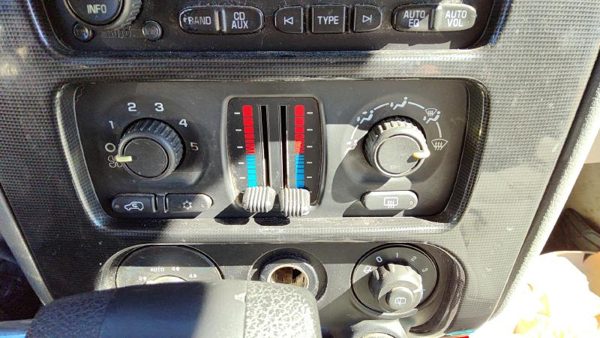 2003-2009 Gmc Envoy Temperature Control Module In Dash Heater Ac Head Unit Oem — photo 3