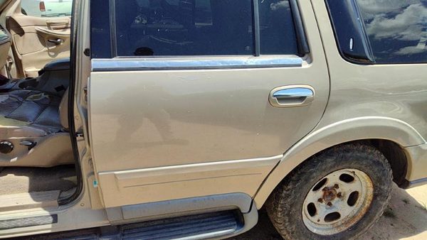 1998 Lincoln Navigator Rear Door LH Gold Bi — photo 4