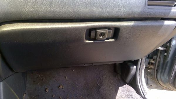89-93 Mitsubishi Galant Vr-4 Glove Box Assembly Complete Door With Latch Black — photo 3